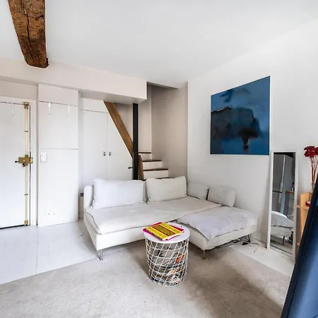 Stylish 1bd Duplex - Stunning Views Near Louvre *
