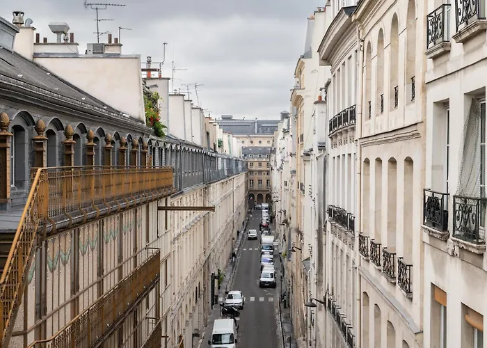 Stylish 1bd Duplex - Stunning Views Near Louvre Appartamento Parigi