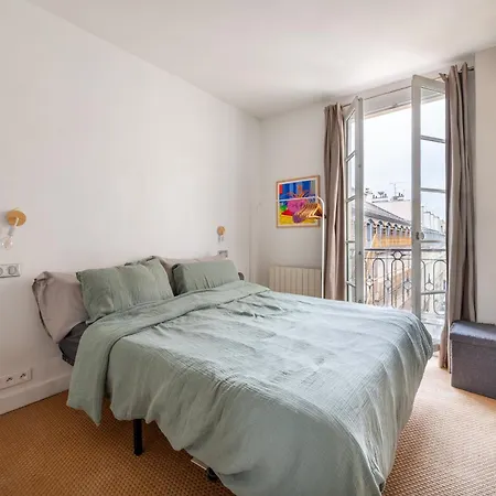 Stylish 1bd Duplex - Stunning Views Near Louvre פריז