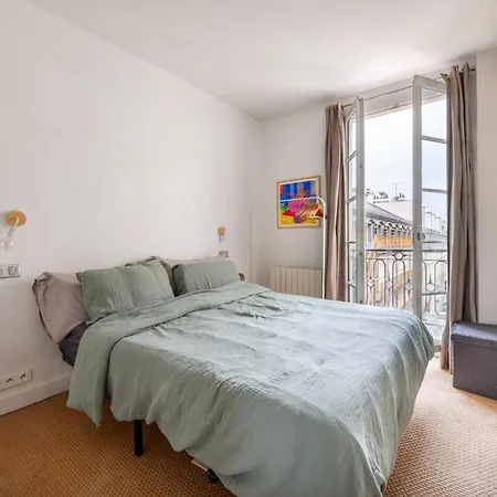 דירה Stylish 1bd Duplex - Stunning Views Near Louvre פריז